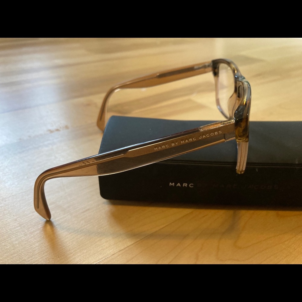 Marc Jacobs eyeglass frames - Picture 3 of 11